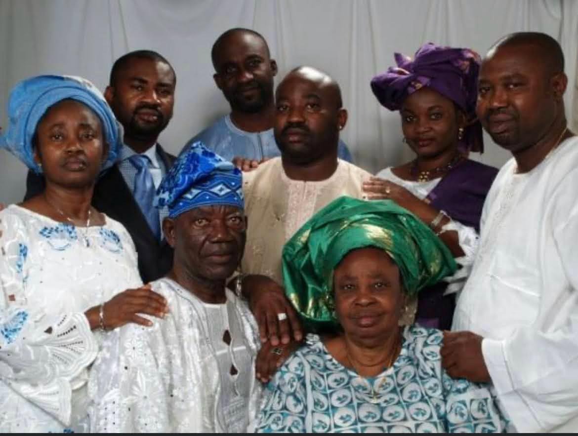 Oludayo Olorundara with her parents and siblings