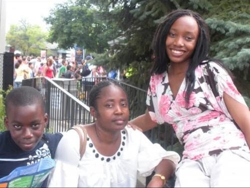 Oludayo Olorundara with her children