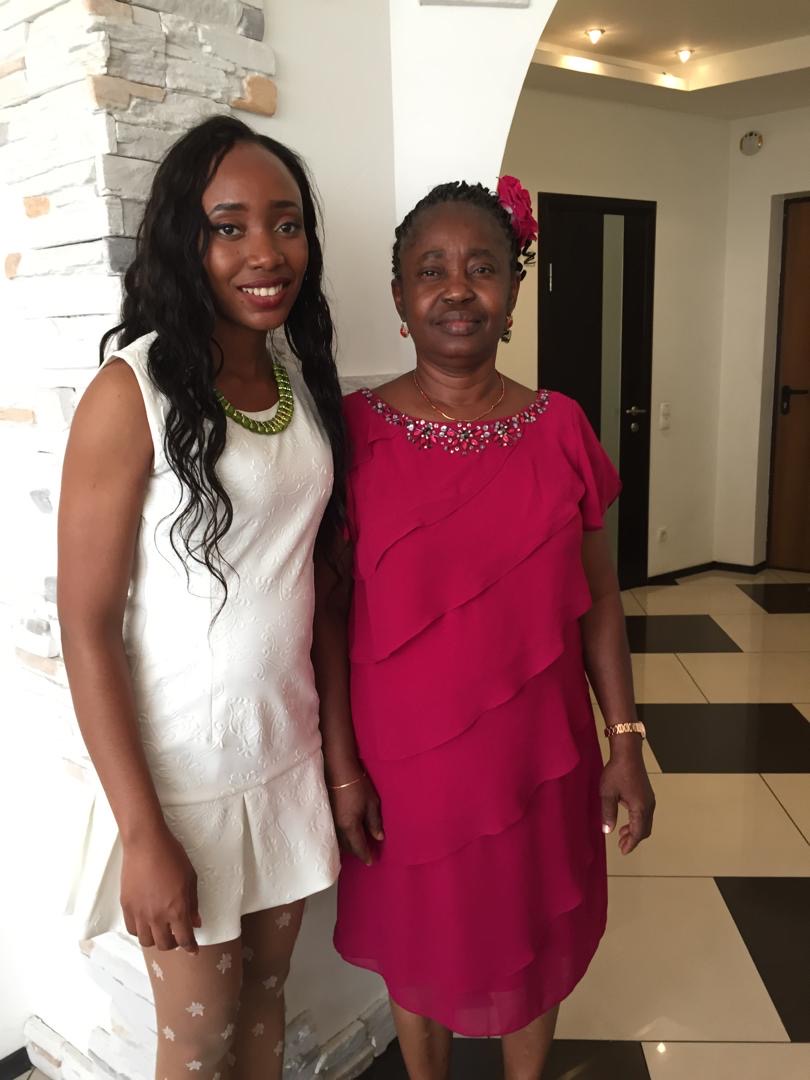 Oludayo Olorundara with her daughter